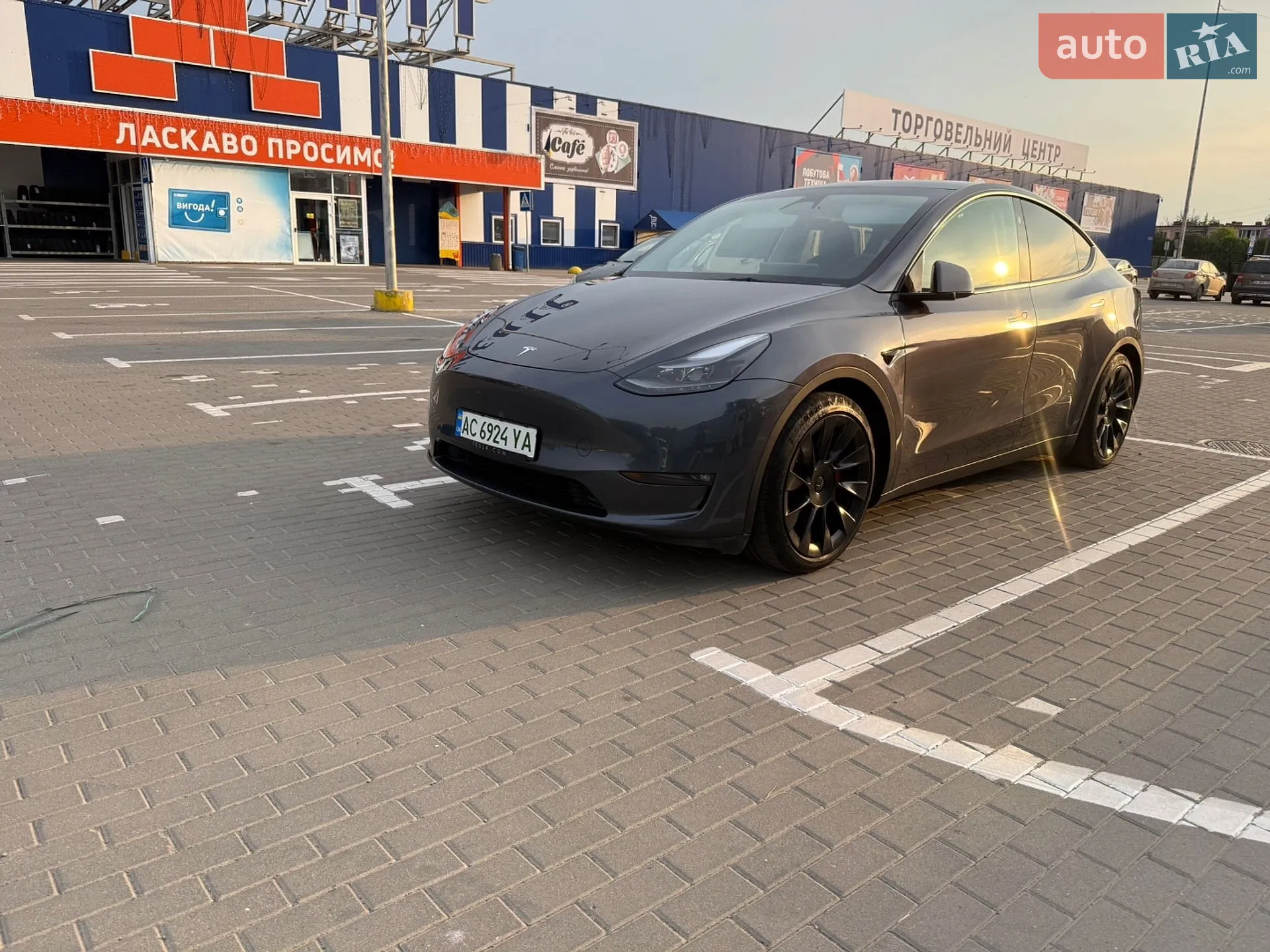 2023 Tesla Model Y - мініатюра 27