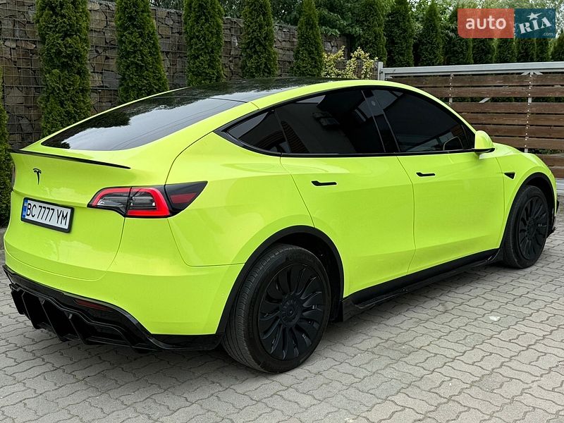 Позашляховик / Кросовер Tesla Model Y 2022 в Стрию