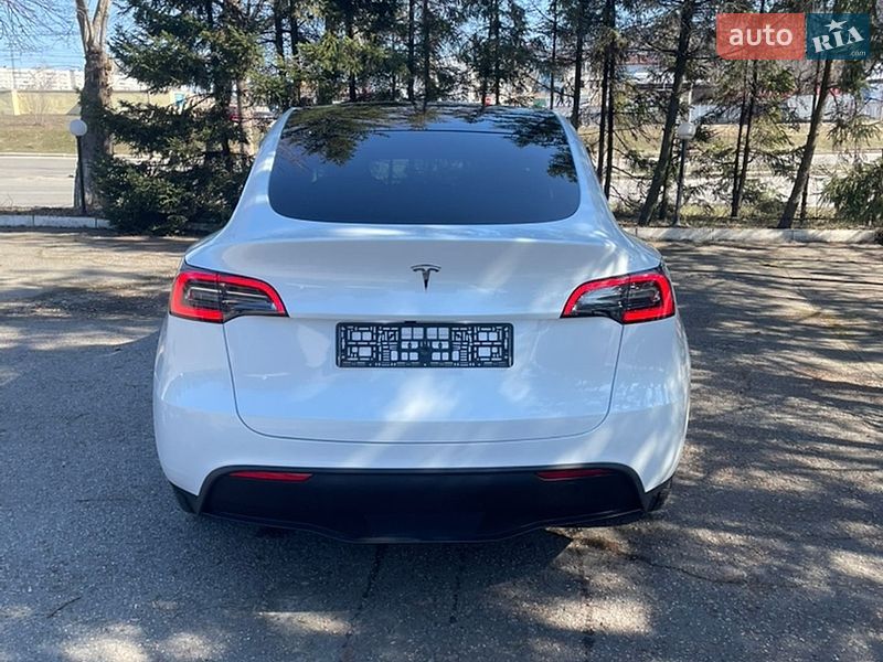 Внедорожник / Кроссовер Tesla Model Y 2023 в Харькове