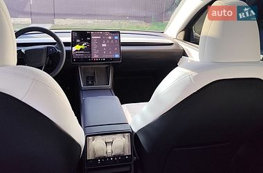 Позашляховик / Кросовер Tesla Model Y 2025 в Черкасах