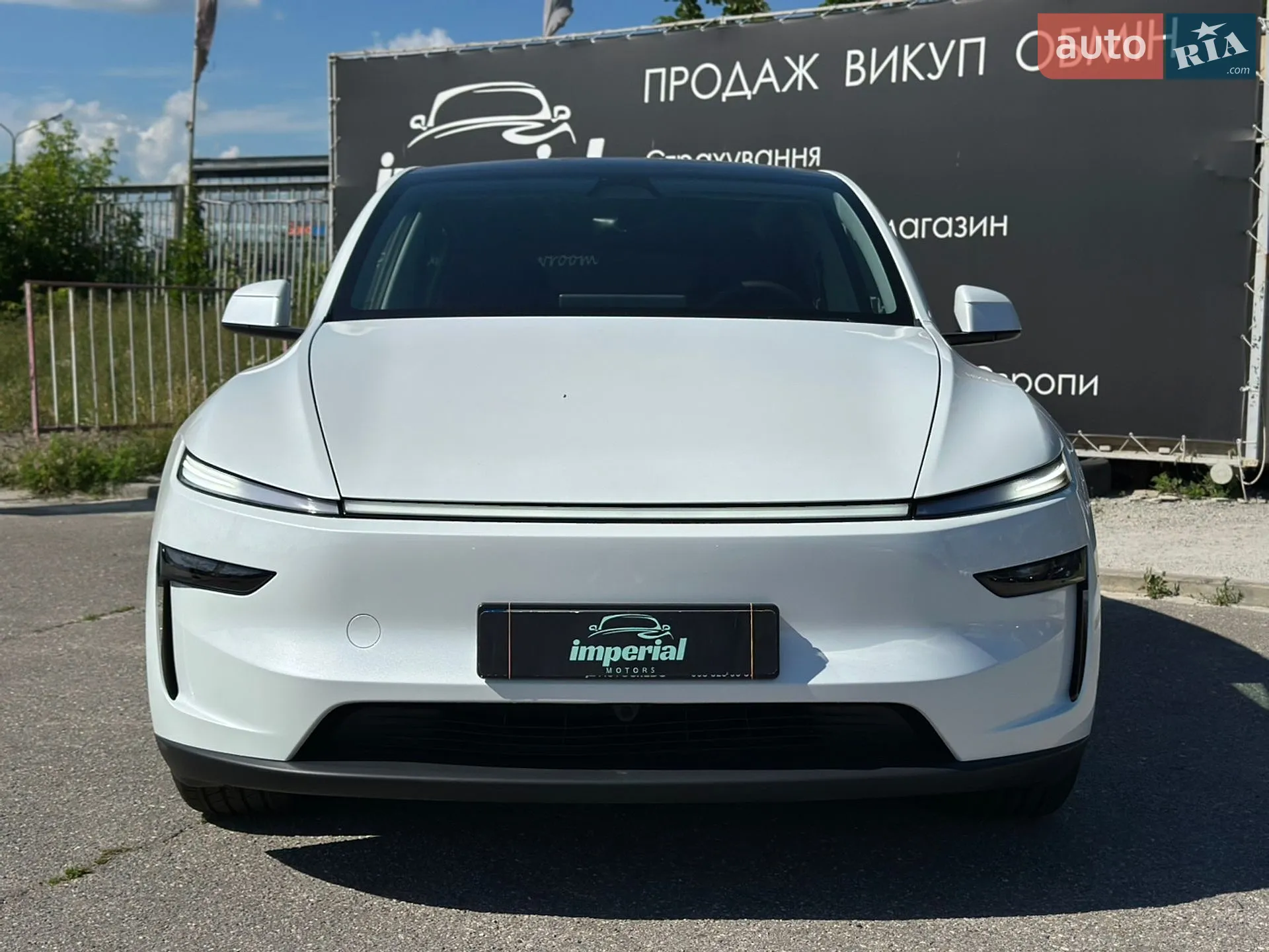2025 Tesla Model Y - мініатюра 2