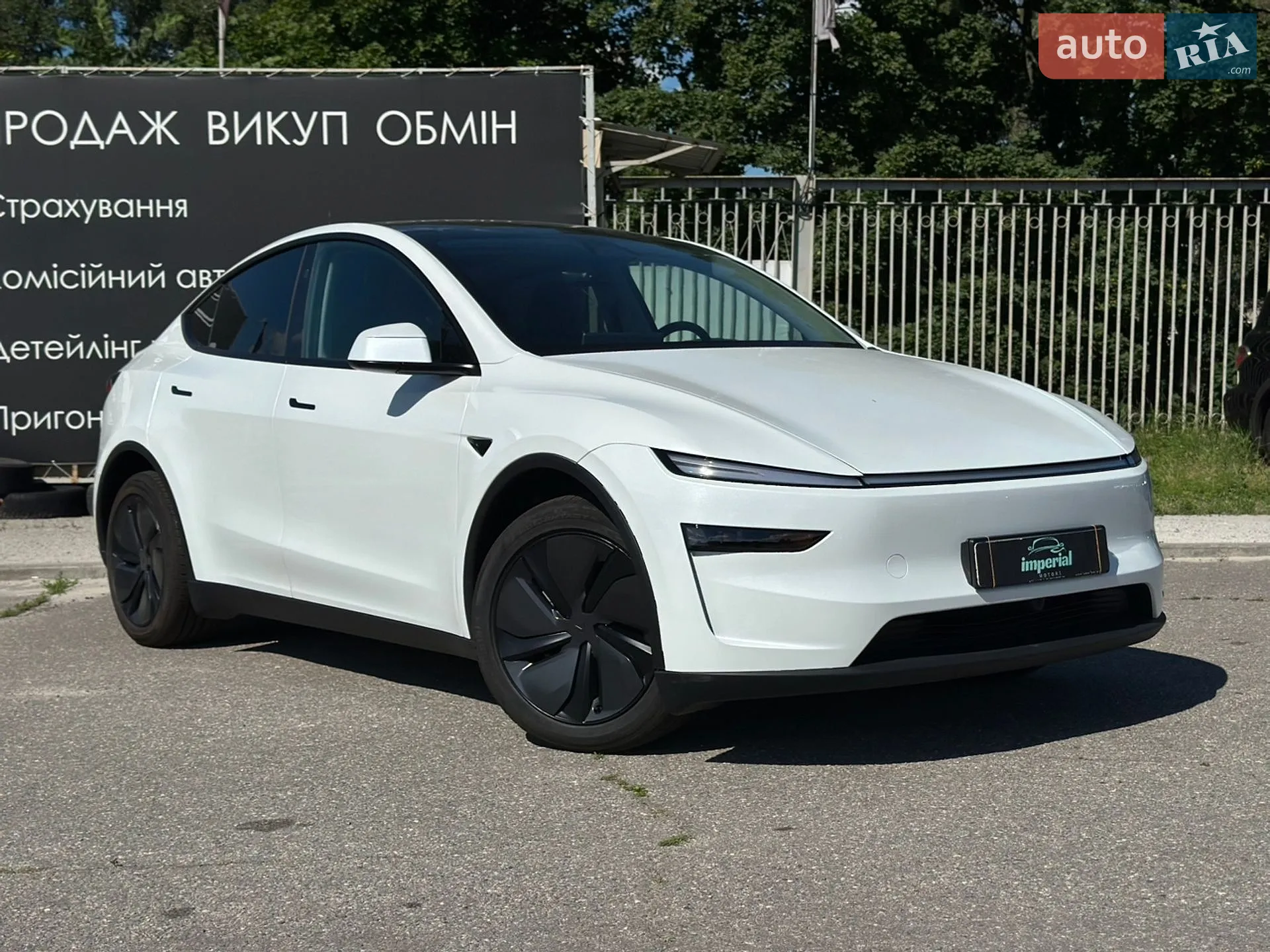 2025 Tesla Model Y - мініатюра 5