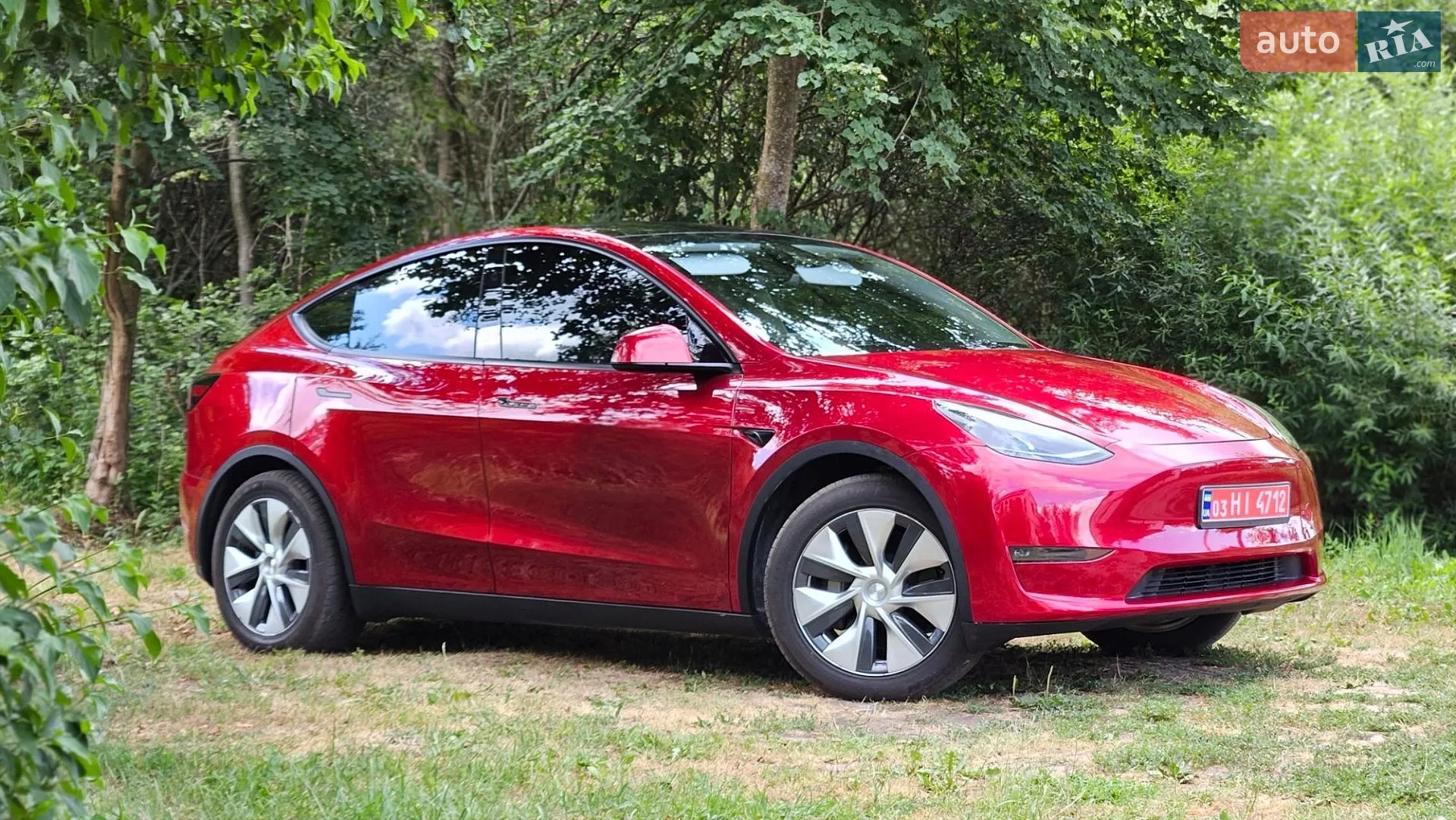2024 Tesla Model Y - мініатюра 8