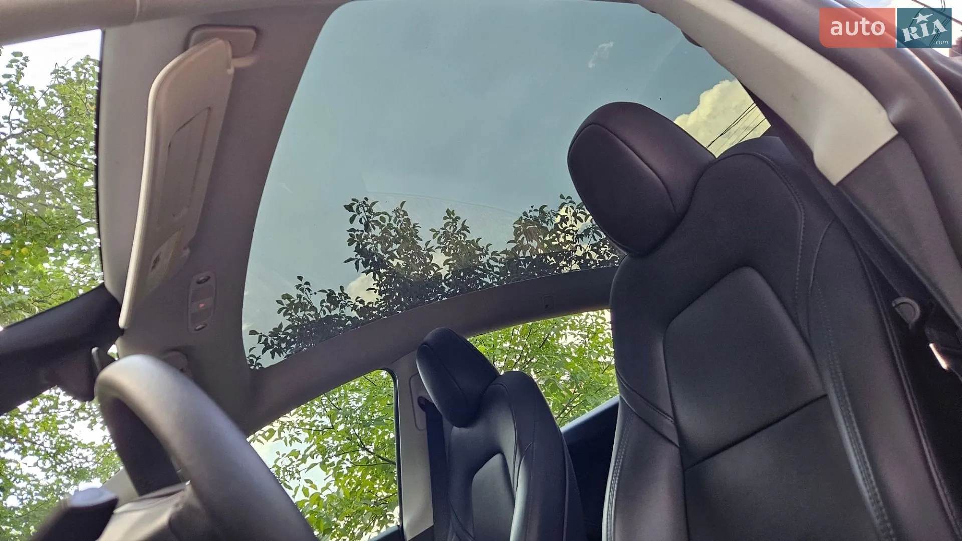 2024 Tesla Model Y - мініатюра 18