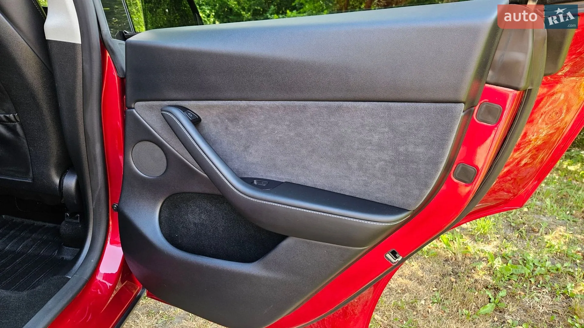2024 Tesla Model Y - мініатюра 36