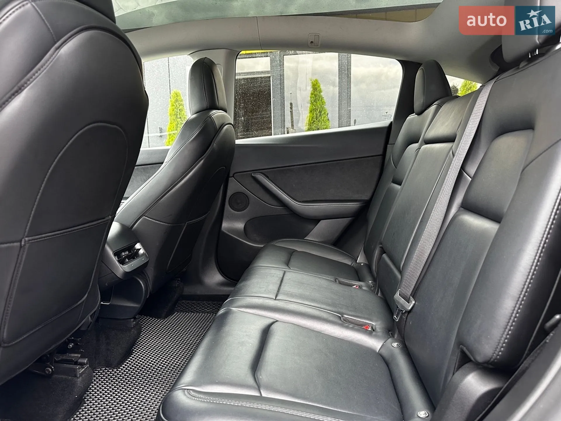 2022 Tesla Model Y - мініатюра 6