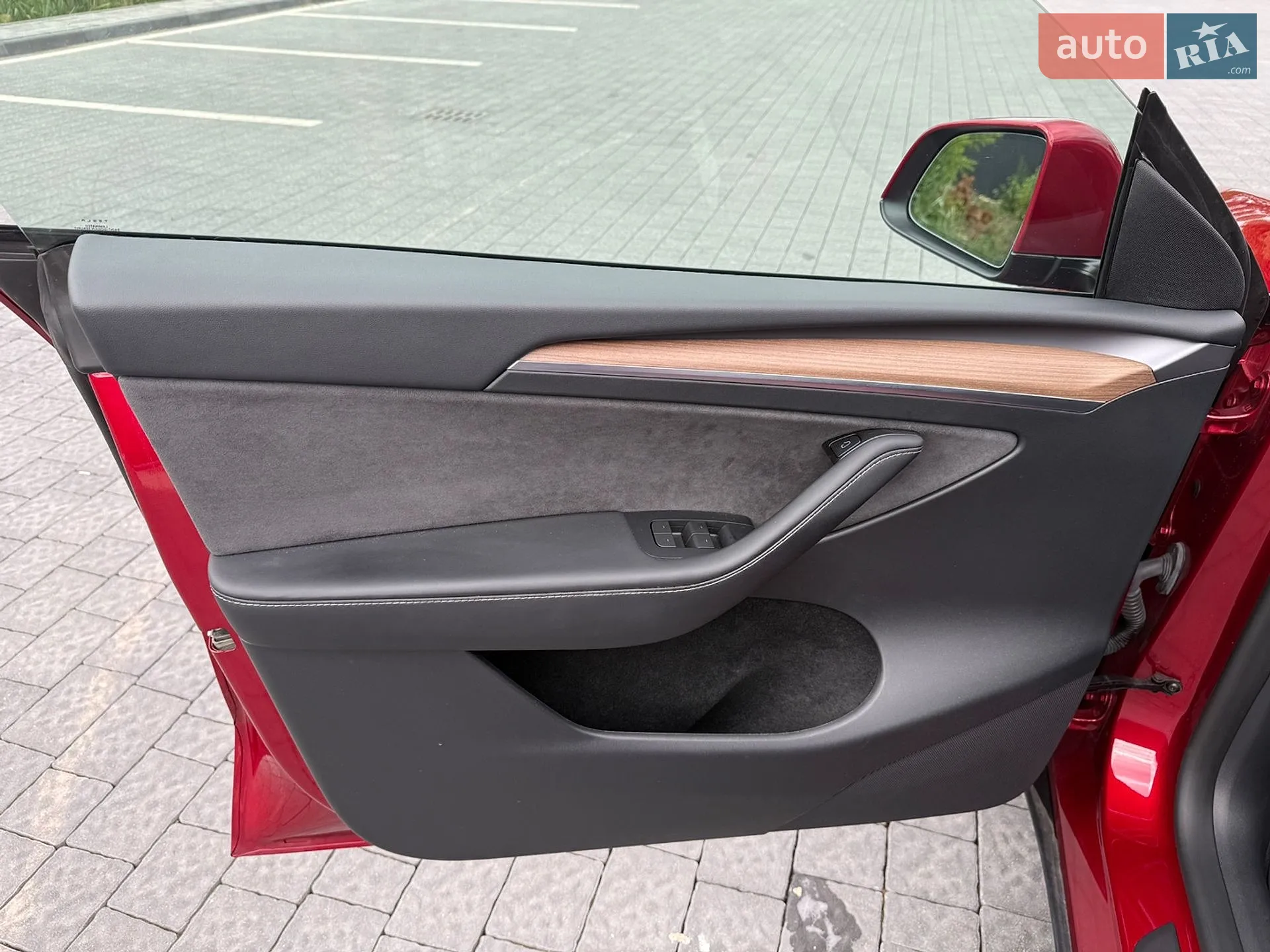 2024 Tesla Model Y - мініатюра 10