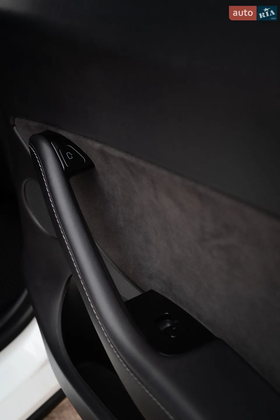 2020 Tesla Model Y - мініатюра 18