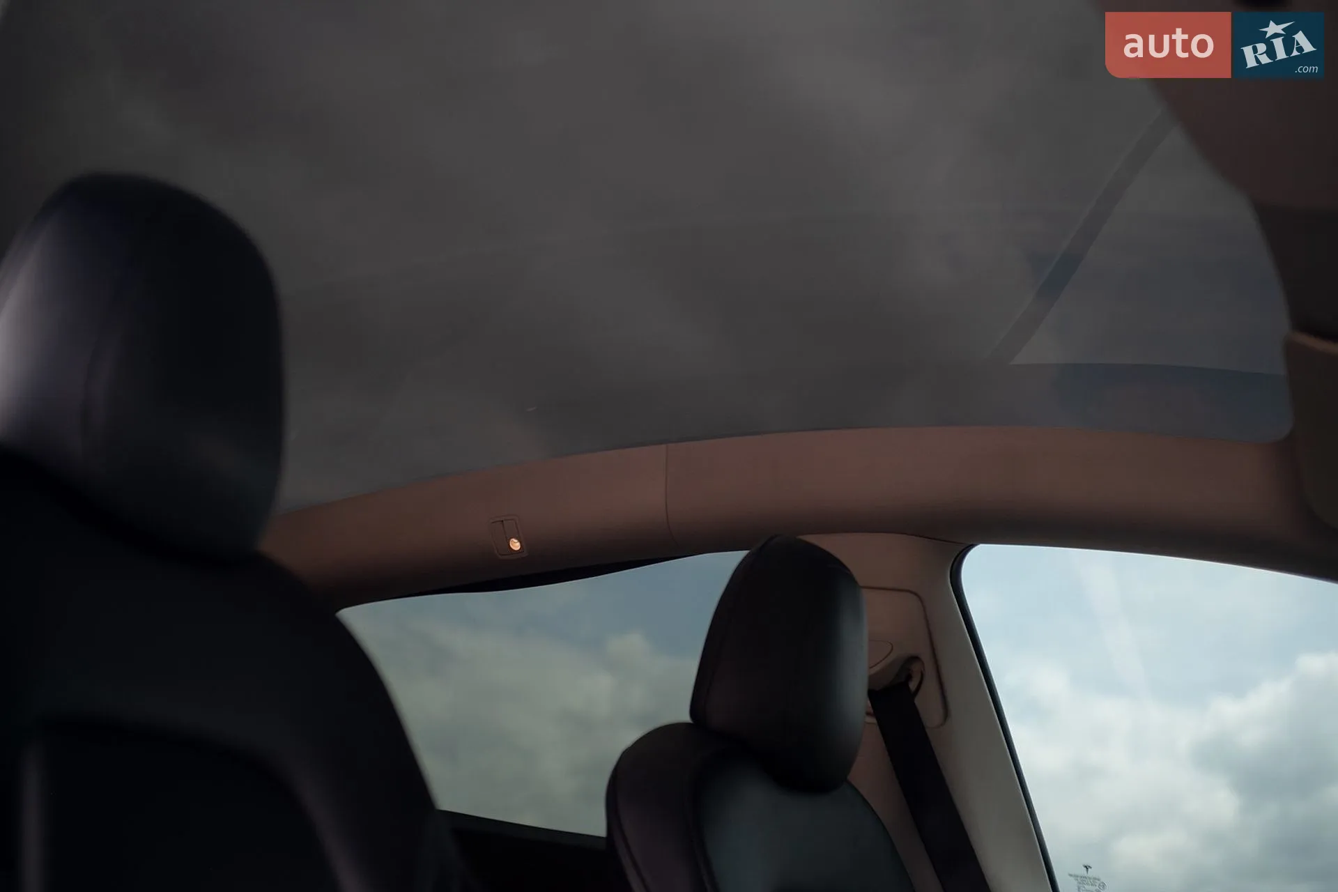 2020 Tesla Model Y - мініатюра 25