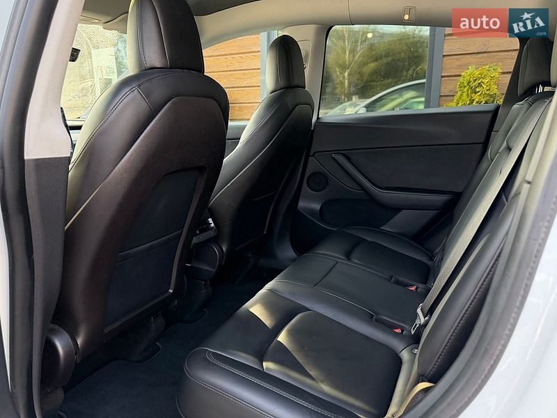 Внедорожник / Кроссовер Tesla Model Y 2021 в Шептицькому