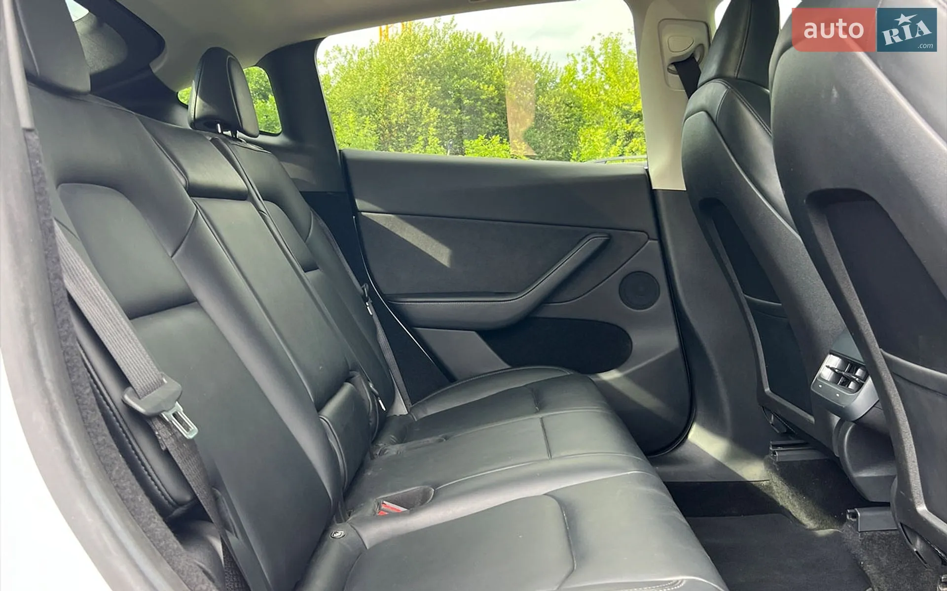 2022 Tesla Model Y - мініатюра 14