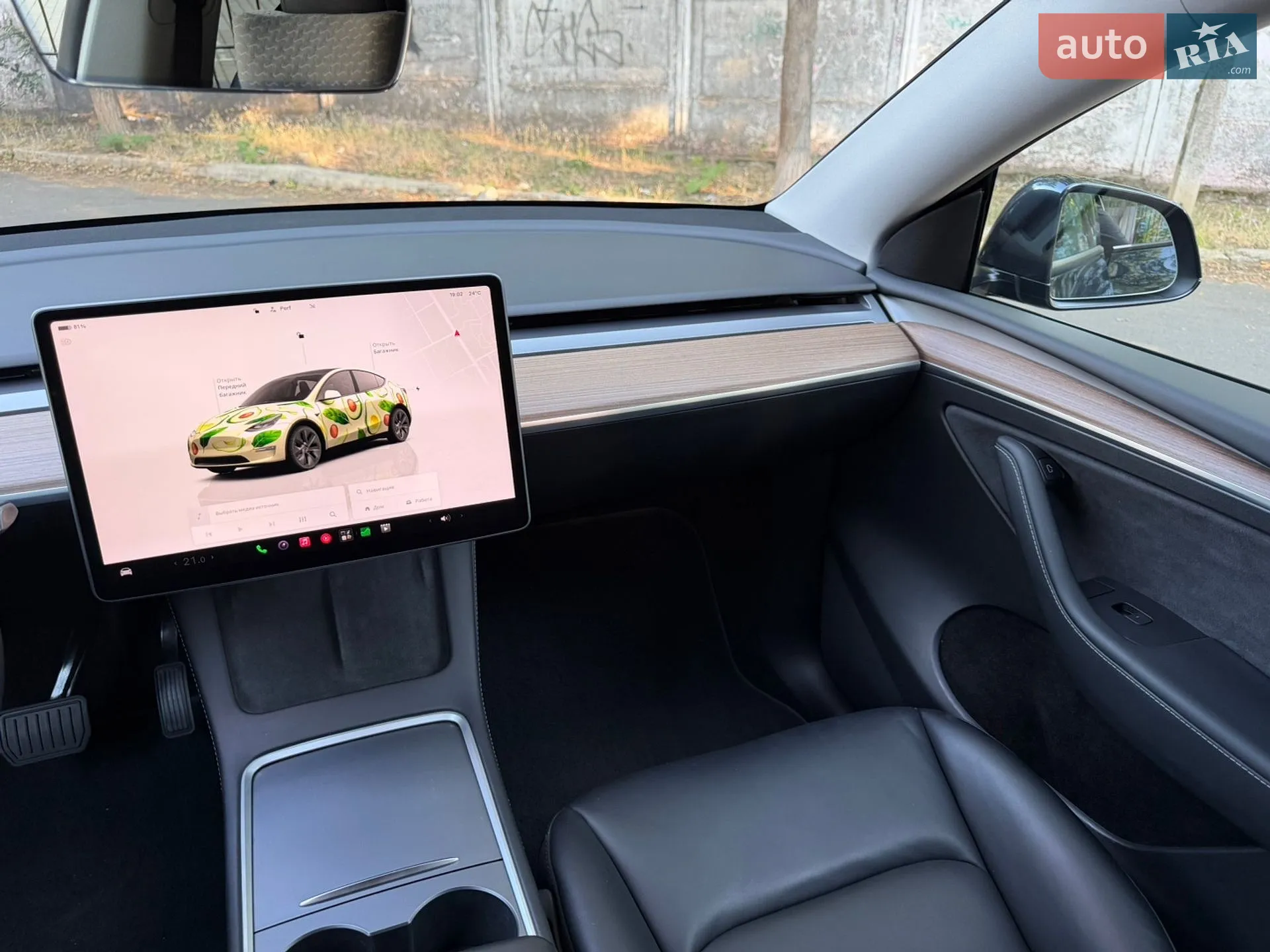 2024 Tesla Model Y - мініатюра 25
