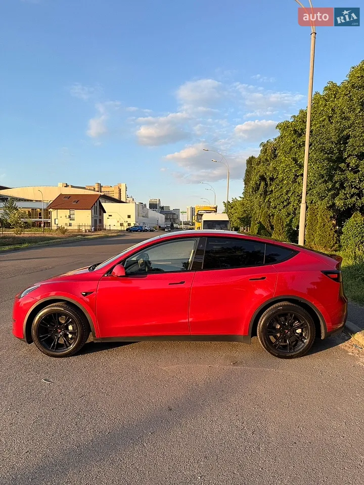 2022 Tesla Model Y - мініатюра 9