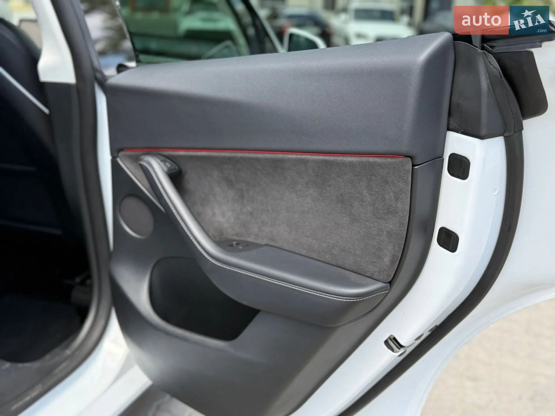 2022 Tesla Model Y - мініатюра 19