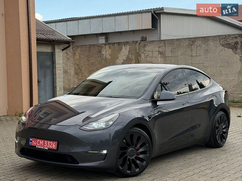 Позашляховик / Кросовер Tesla Model Y 2022 в Луцьку