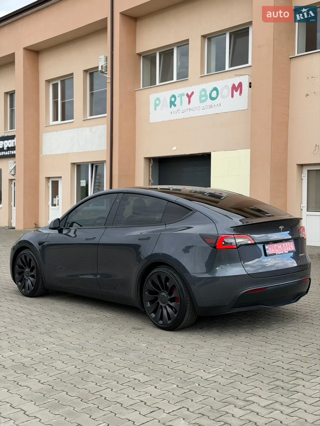 2022 Tesla Model Y - мініатюра 16