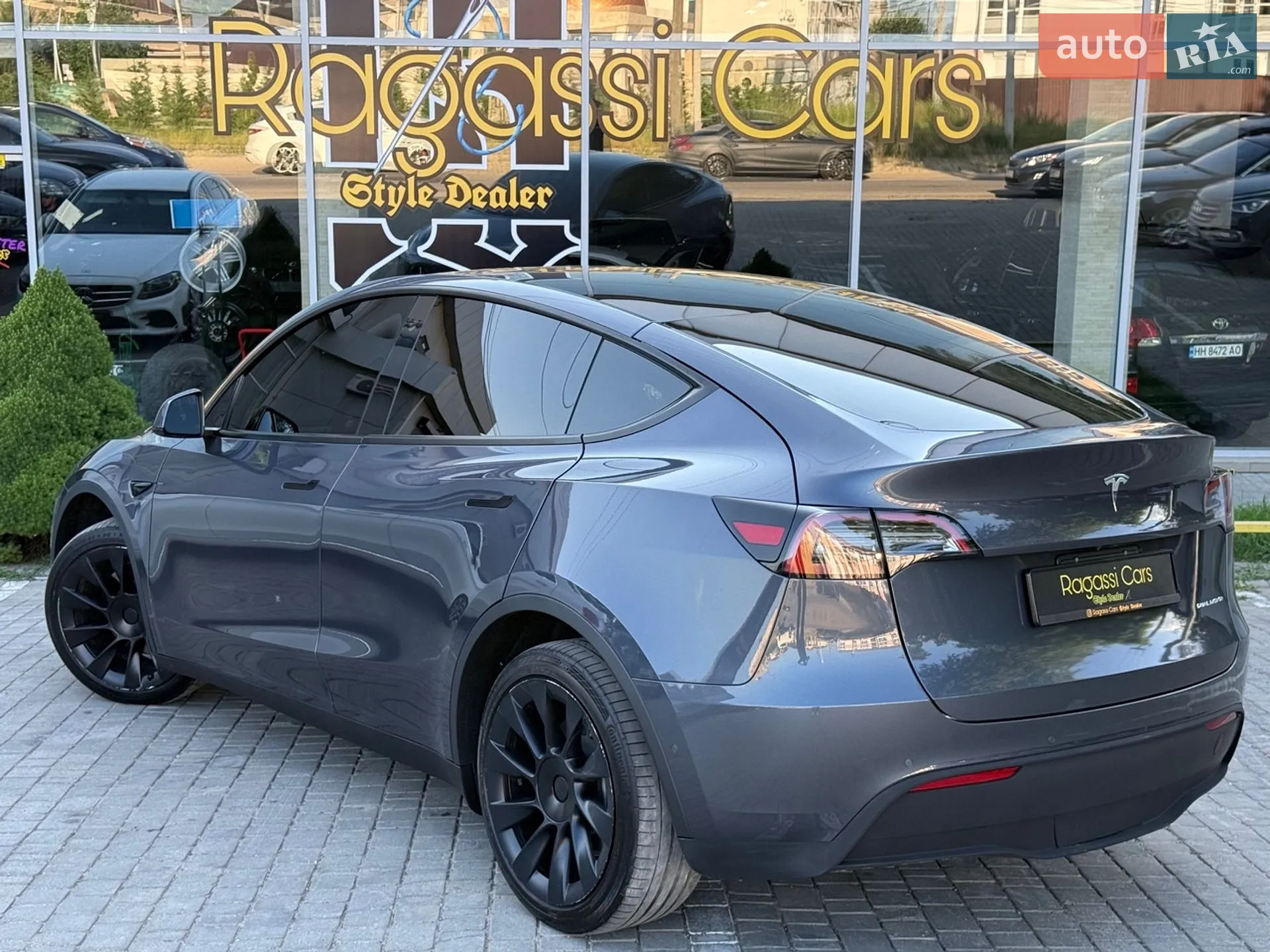 2022 Tesla Model Y - мініатюра 6