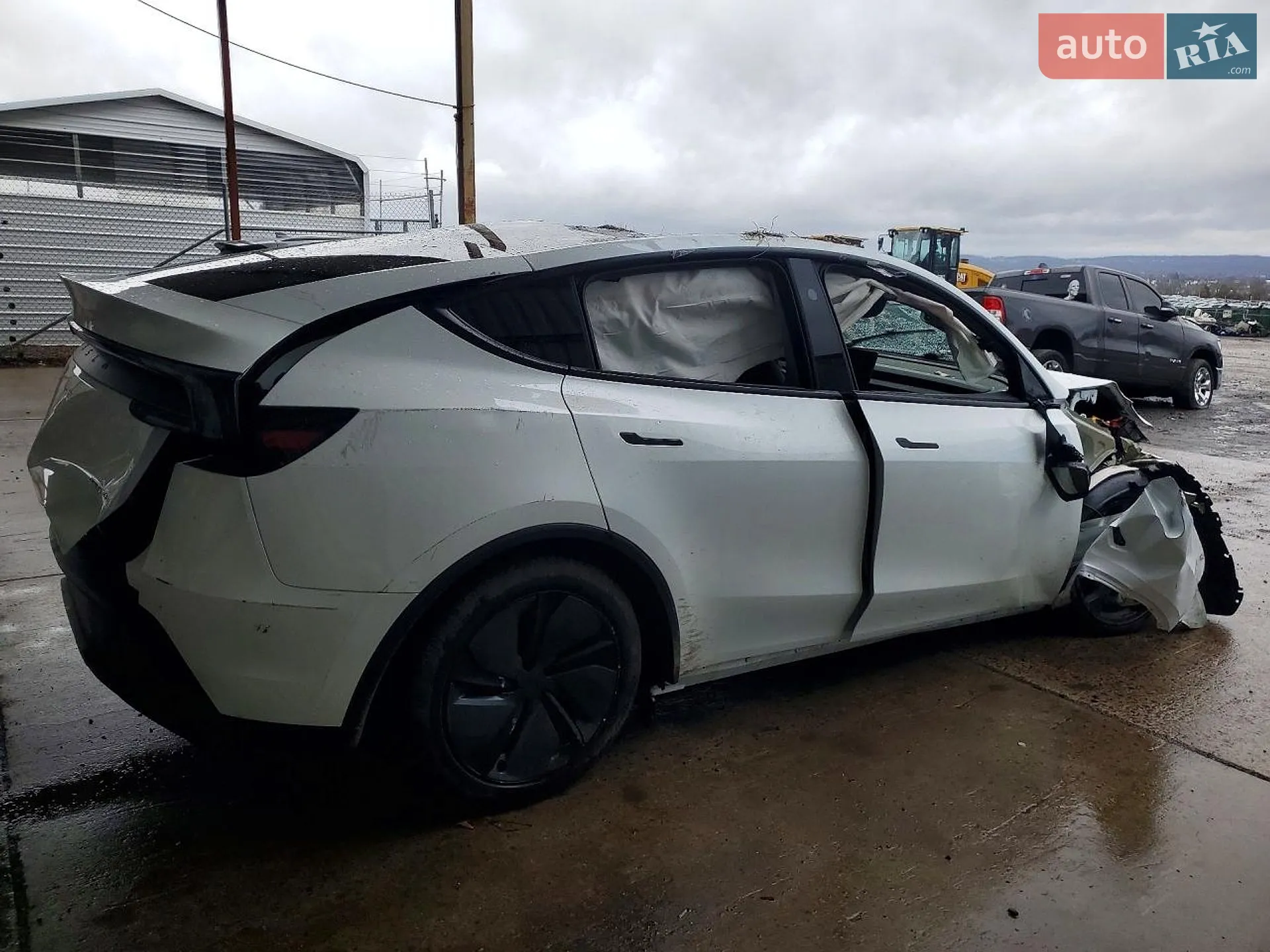 2025 Tesla Model Y - мініатюра 7