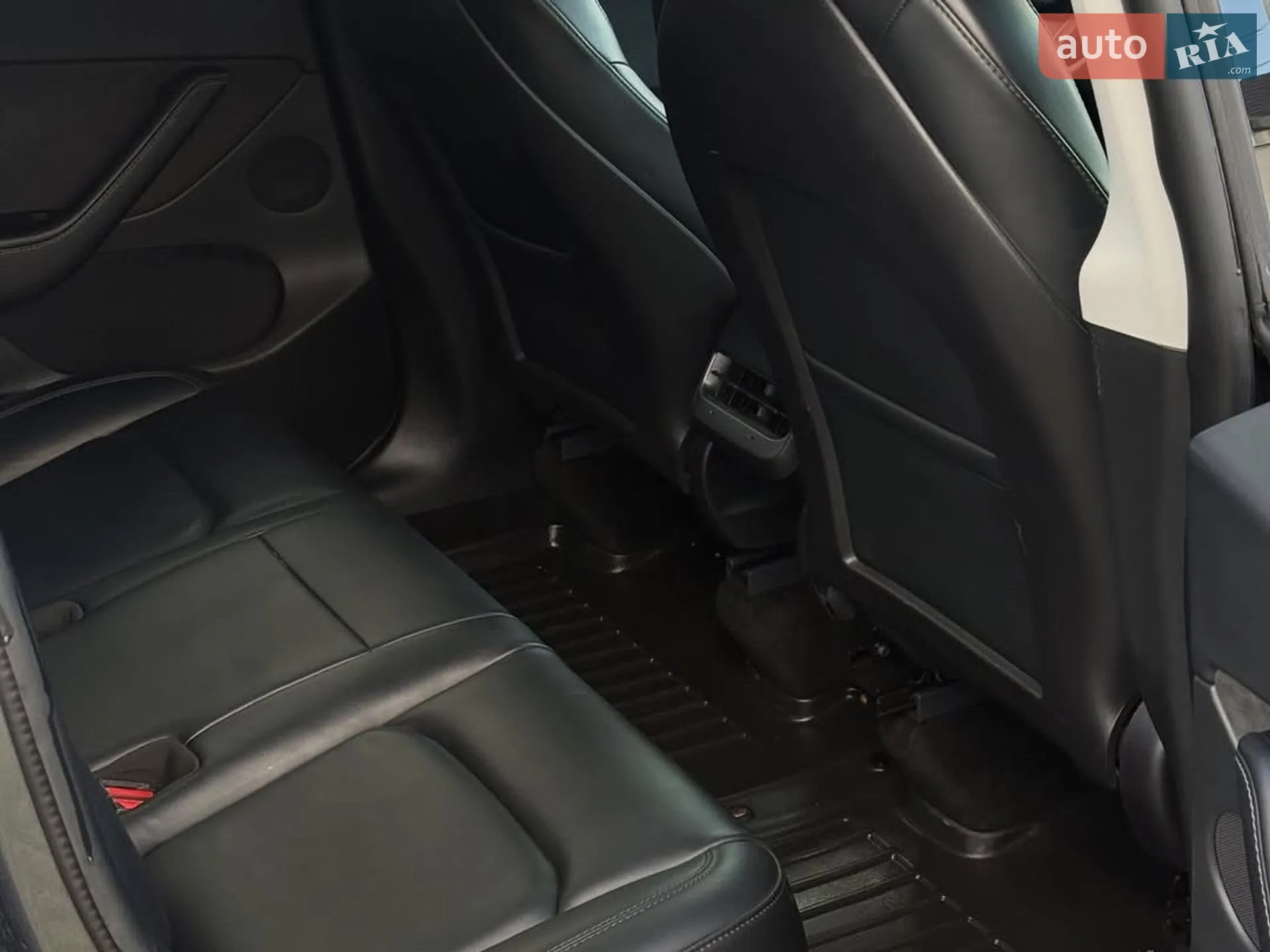 2021 Tesla Model Y - мініатюра 12