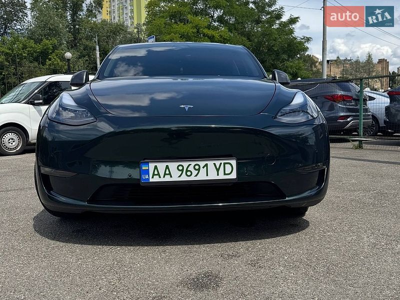 Внедорожник / Кроссовер Tesla Model Y 2022 в Киеве