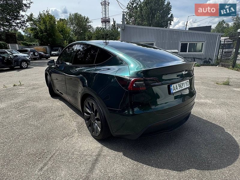 Внедорожник / Кроссовер Tesla Model Y 2022 в Киеве