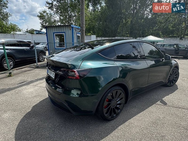 Внедорожник / Кроссовер Tesla Model Y 2022 в Киеве