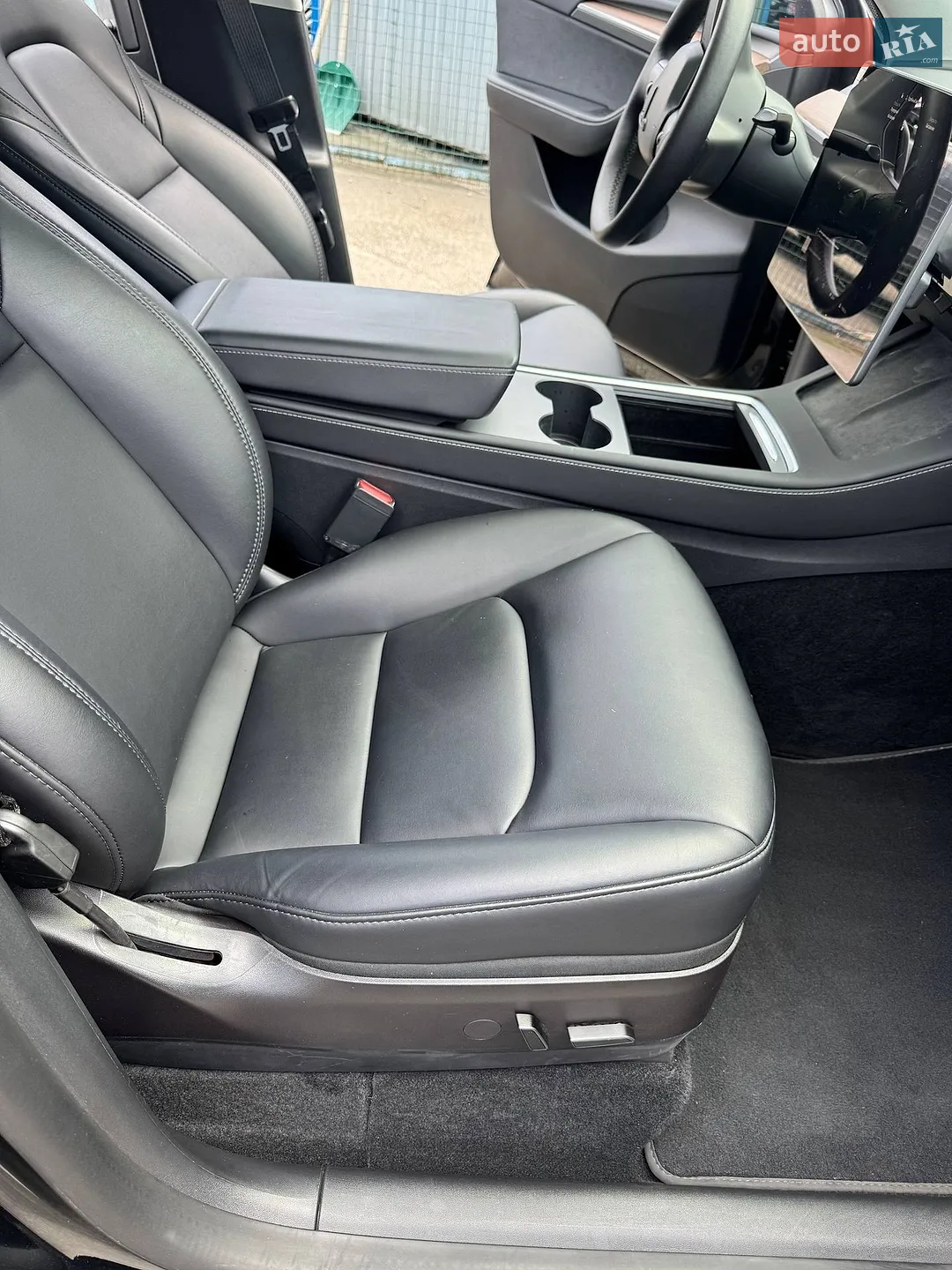 2022 Tesla Model Y - мініатюра 20