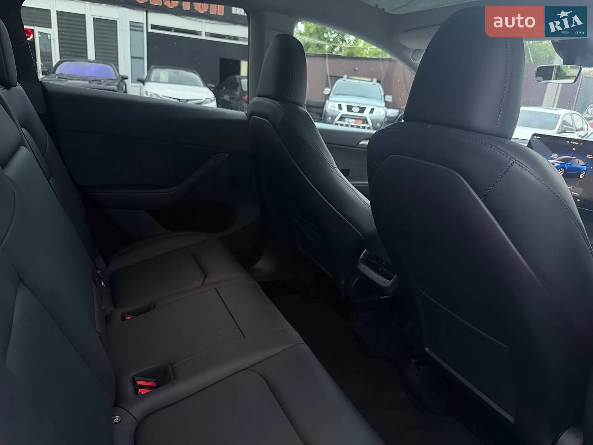 2024 Tesla Model Y - мініатюра 26