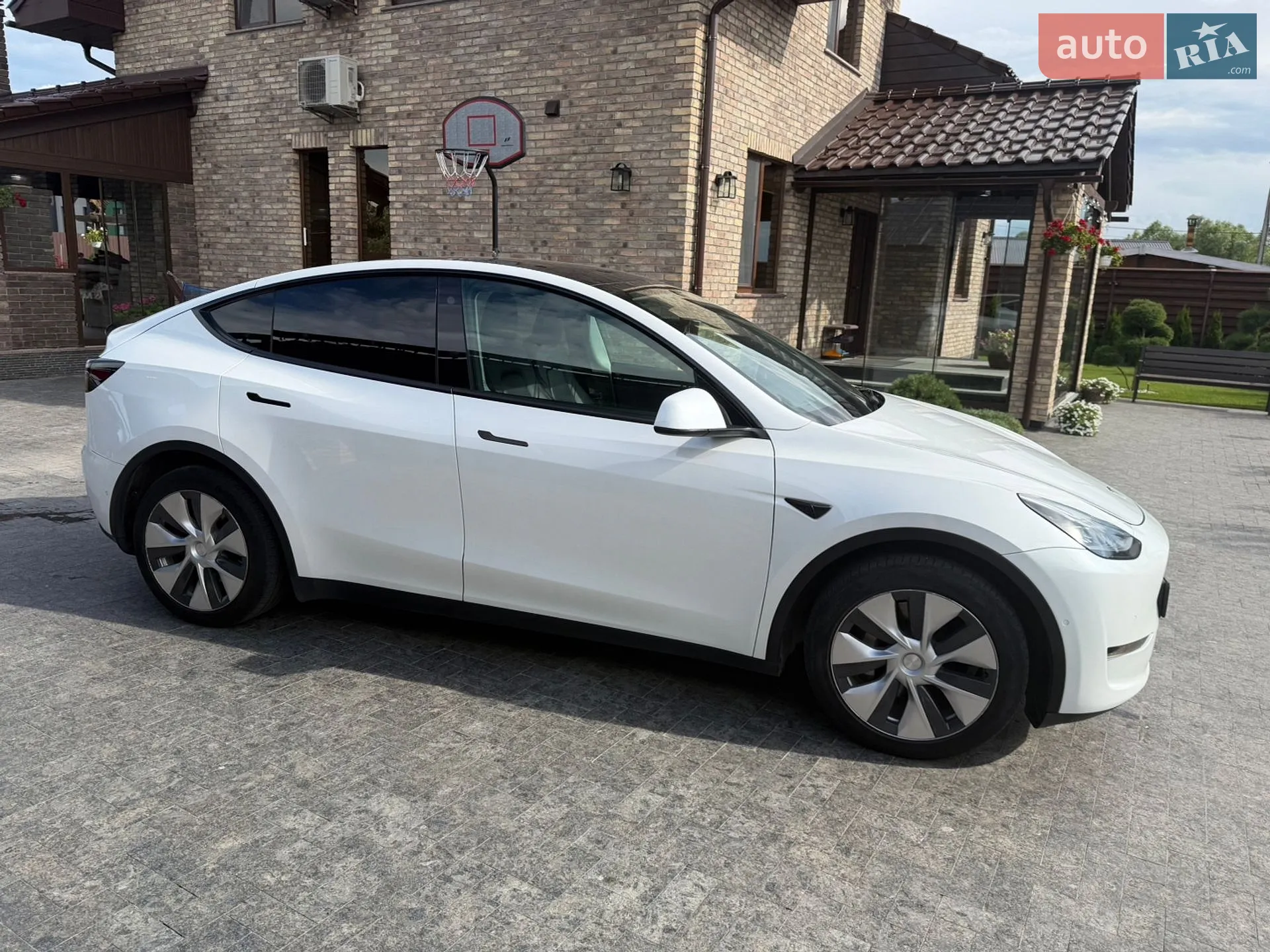 2021 Tesla Model Y - мініатюра 6