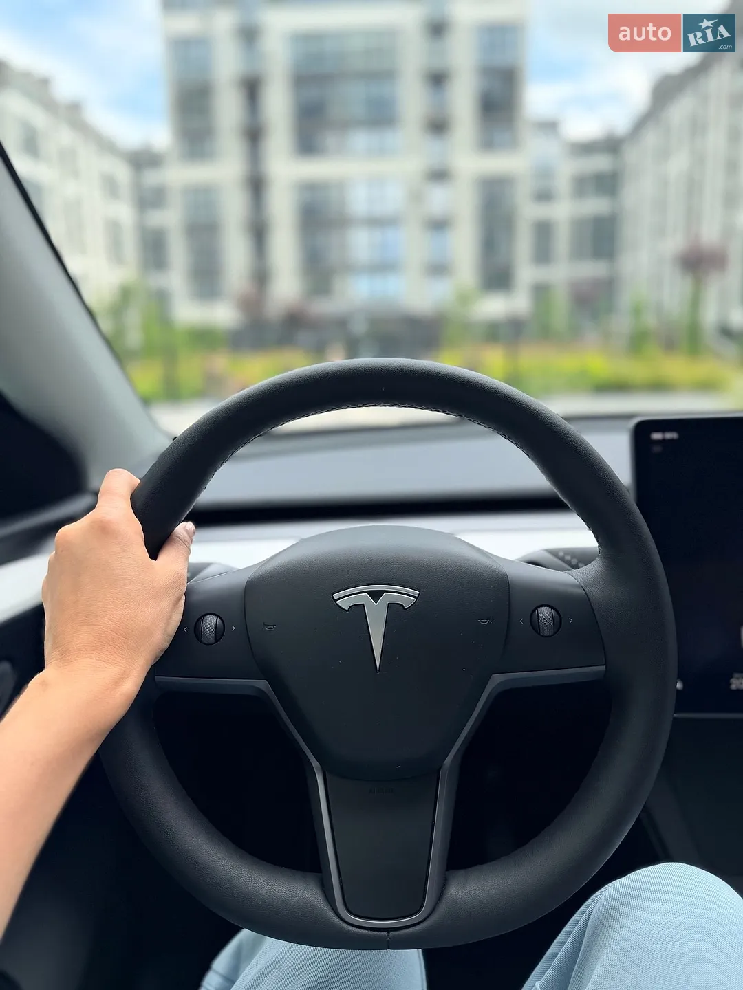 2024 Tesla Model Y - мініатюра 17