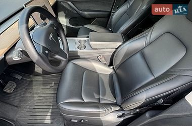 Позашляховик / Кросовер Tesla Model Y 2023 в Тернополі фото 13 Позашляховик / Кросовер Tesla Model Y 2023 в Тернополі
