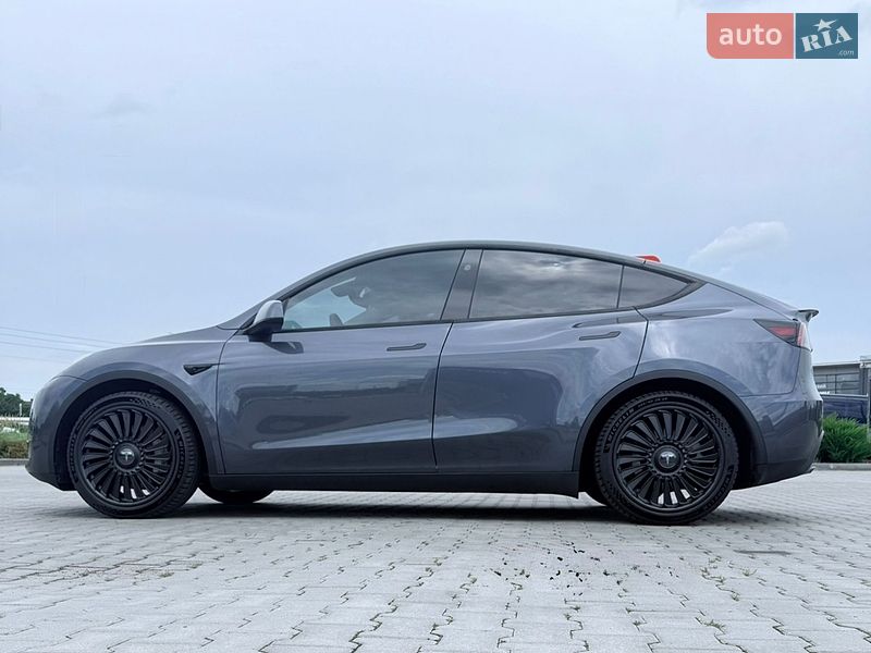 Внедорожник / Кроссовер Tesla Model Y 2023 в Харькове