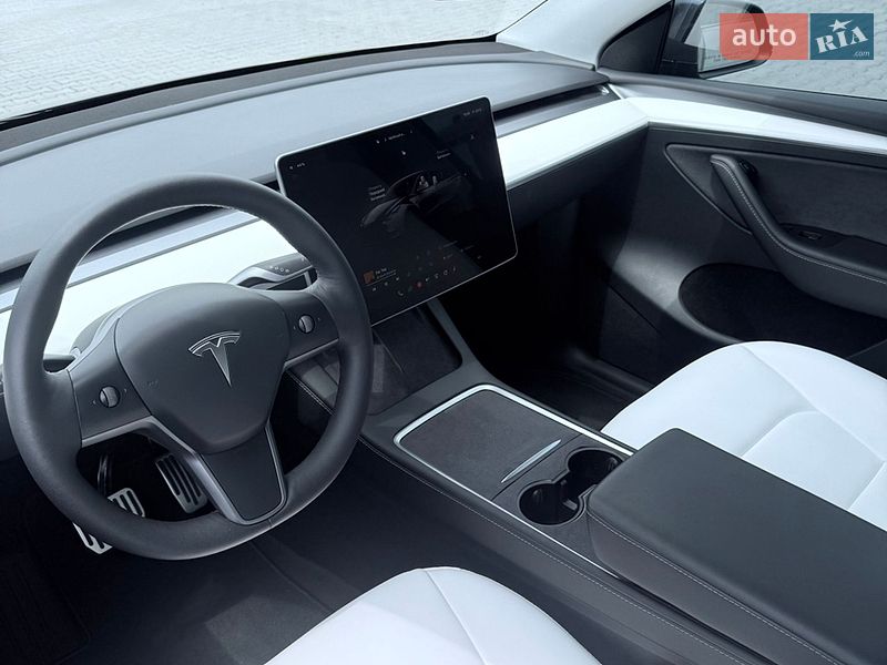 Внедорожник / Кроссовер Tesla Model Y 2023 в Харькове