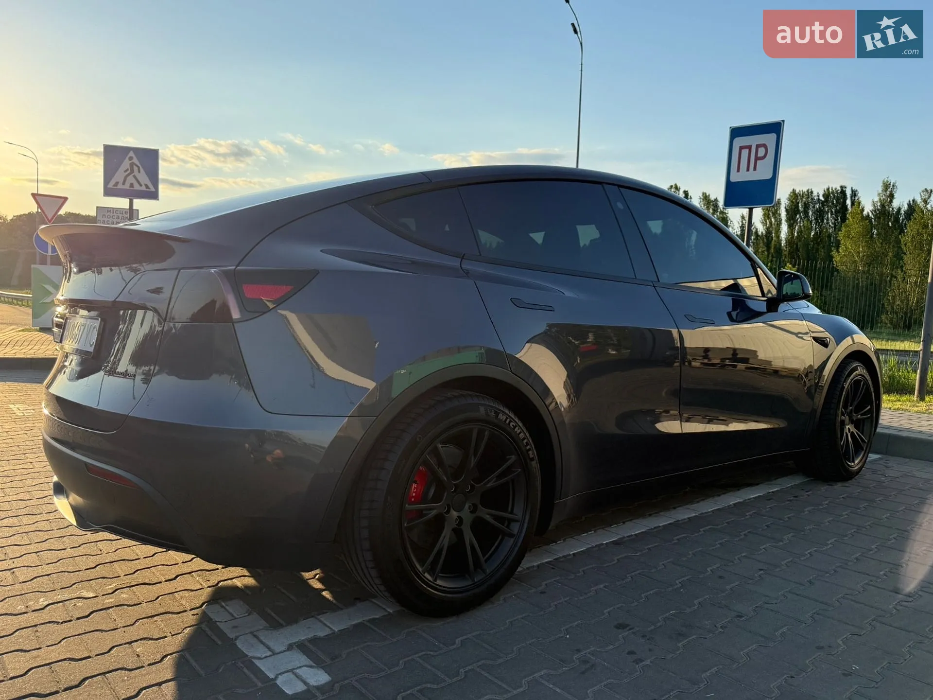 2022 Tesla Model Y - мініатюра 9