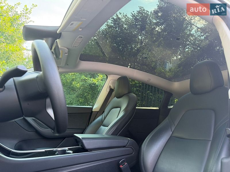 Внедорожник / Кроссовер Tesla Model Y 2020 в Киеве