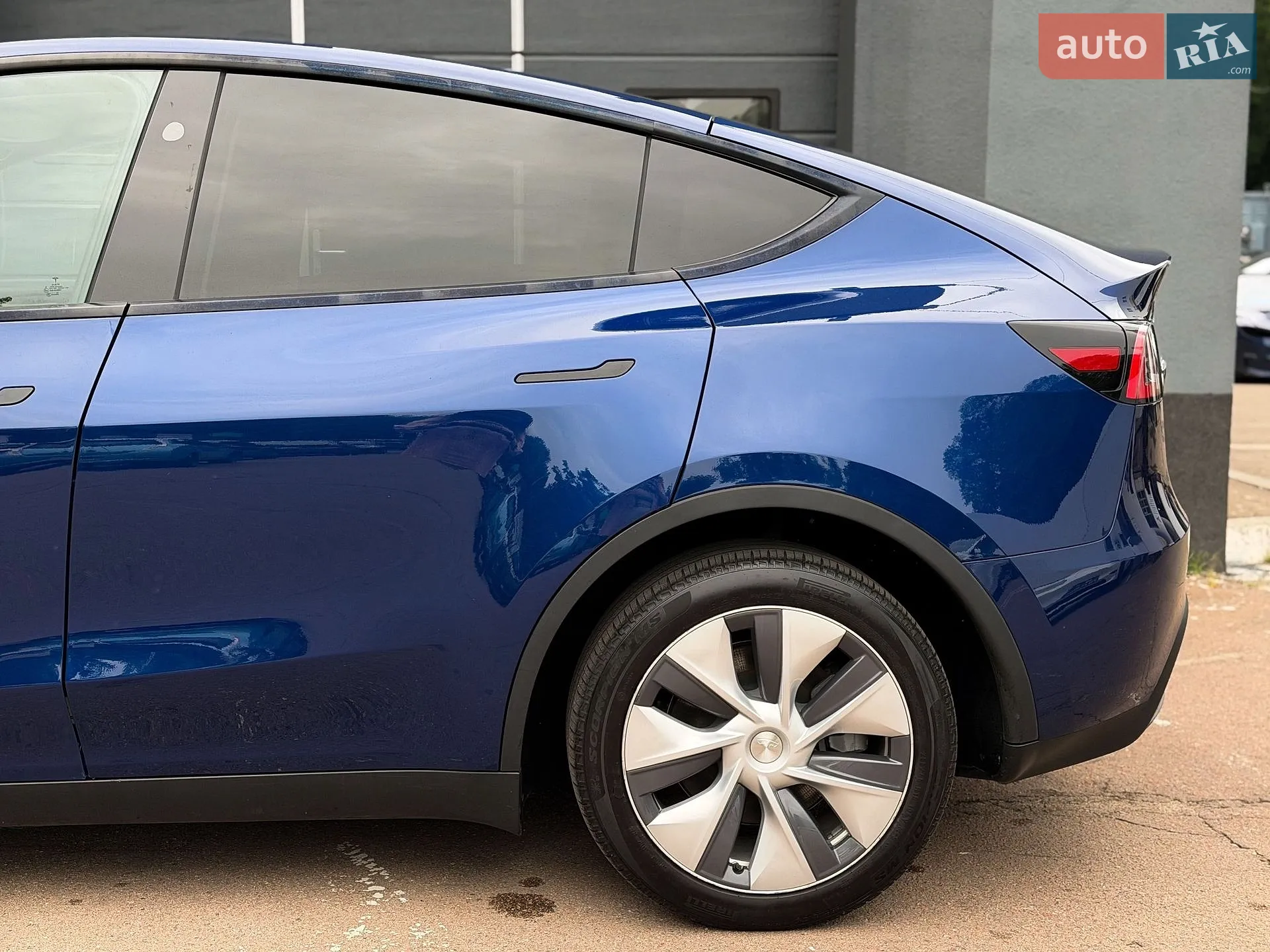 2024 Tesla Model Y - мініатюра 8