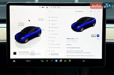 Внедорожник / Кроссовер Tesla Model Y 2024 в Киеве