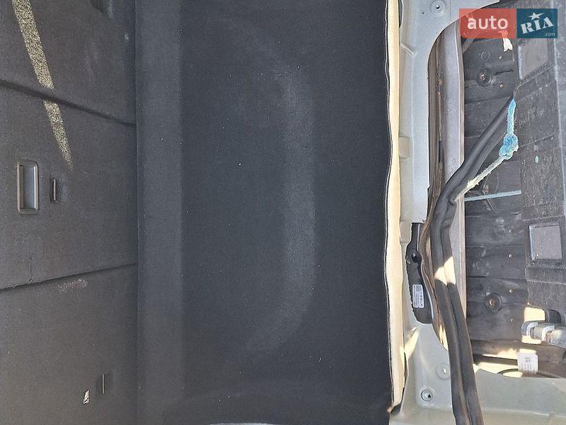 Внедорожник / Кроссовер Tesla Model Y 2025 в Вышгороде