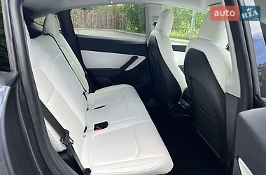 Позашляховик / Кросовер Tesla Model Y 2021 в Львові