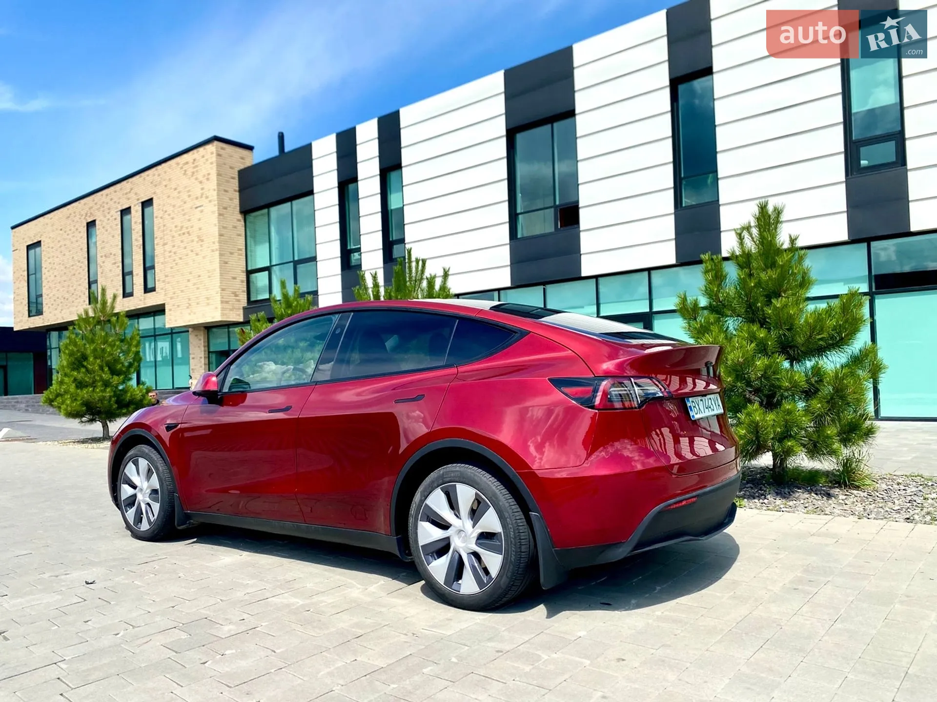 2024 Tesla Model Y - мініатюра 4