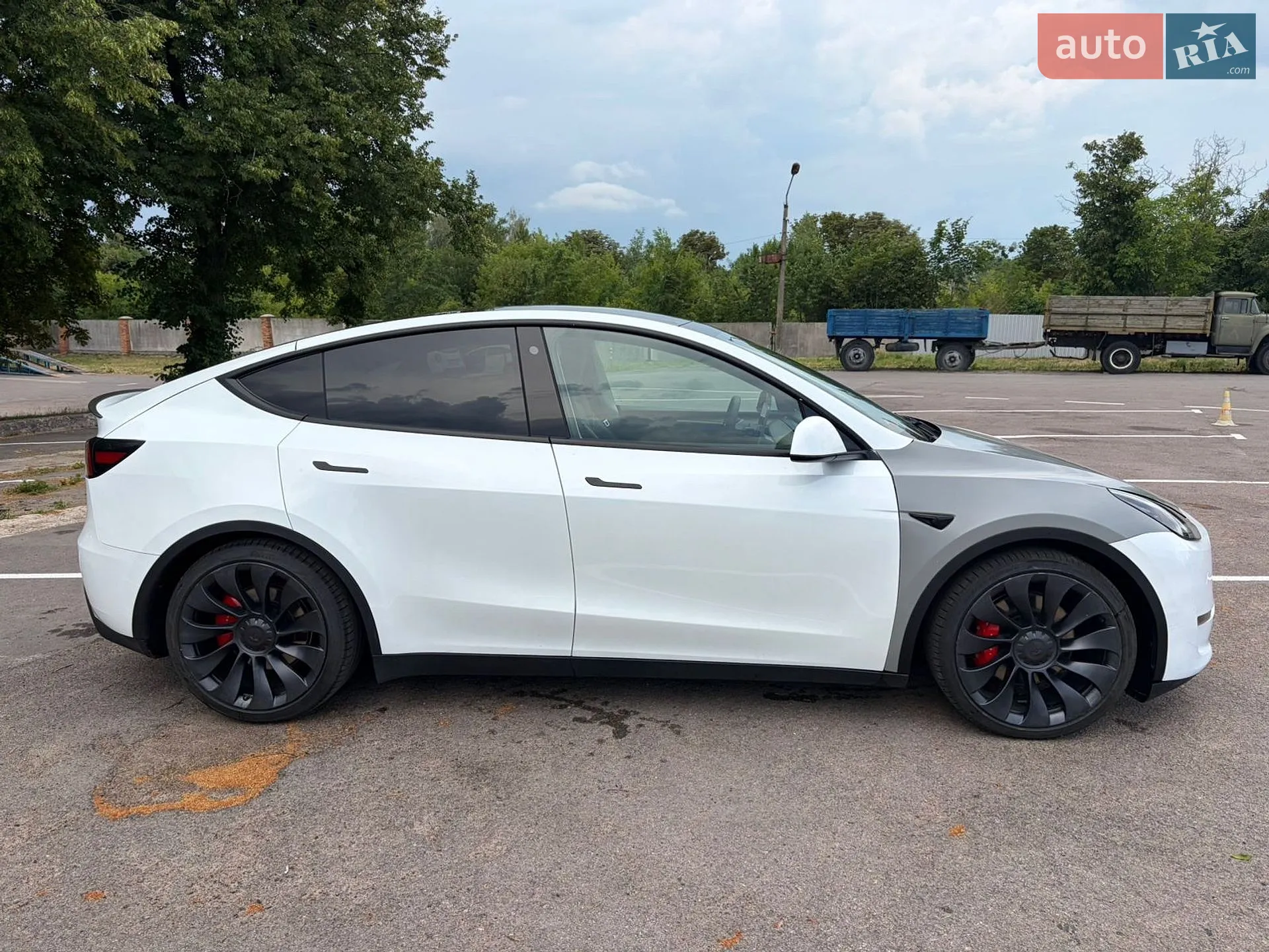 2024 Tesla Model Y - мініатюра 4