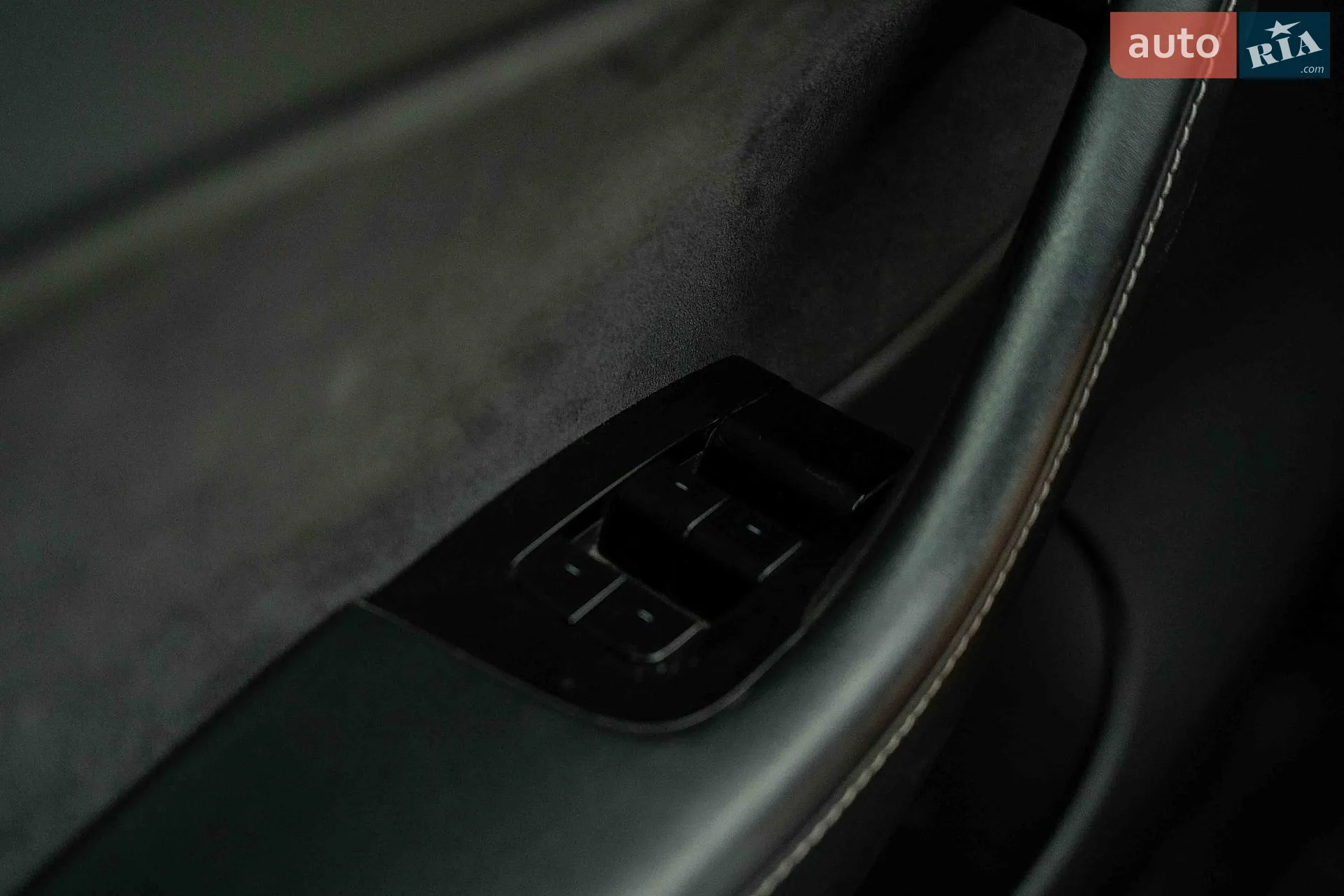 2020 Tesla Model Y - мініатюра 18