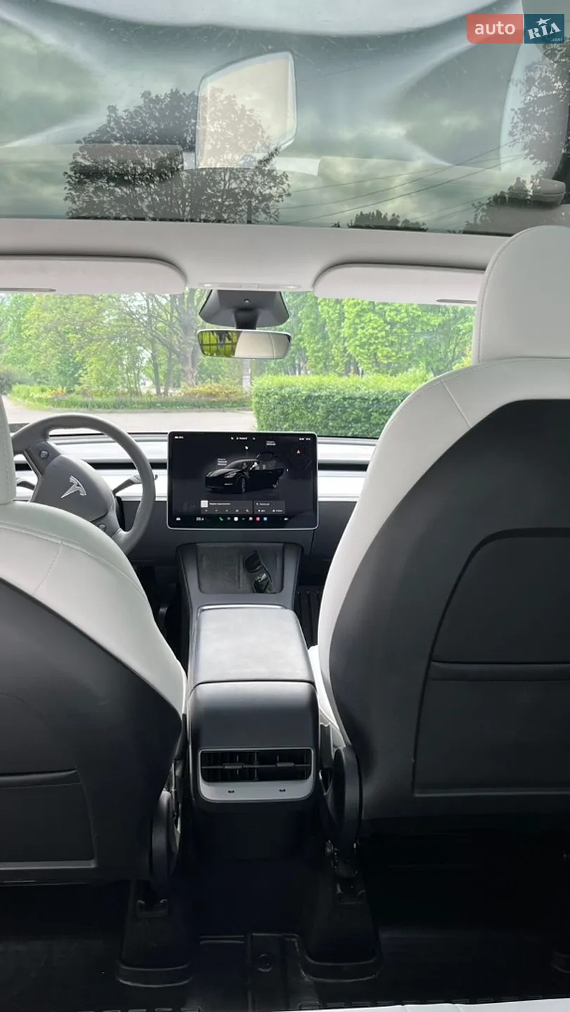 2024 Tesla Model Y - мініатюра 24