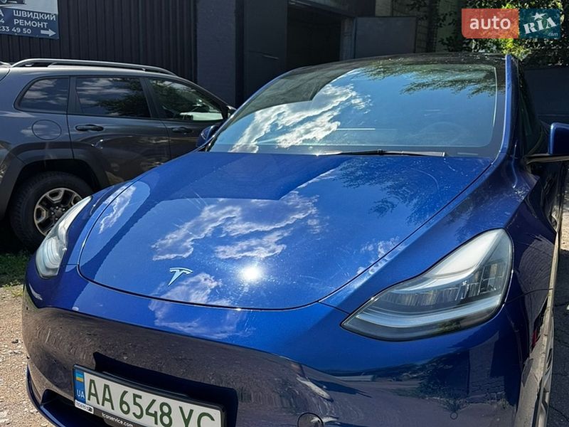 Позашляховик / Кросовер Tesla Model Y 2021 в Києві