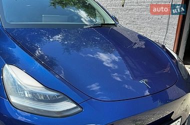 Позашляховик / Кросовер Tesla Model Y 2021 в Києві