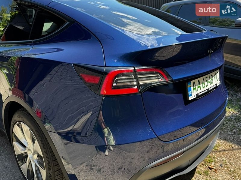 Позашляховик / Кросовер Tesla Model Y 2021 в Києві