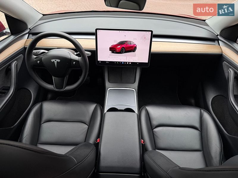 Позашляховик / Кросовер Tesla Model Y 2024 в Львові