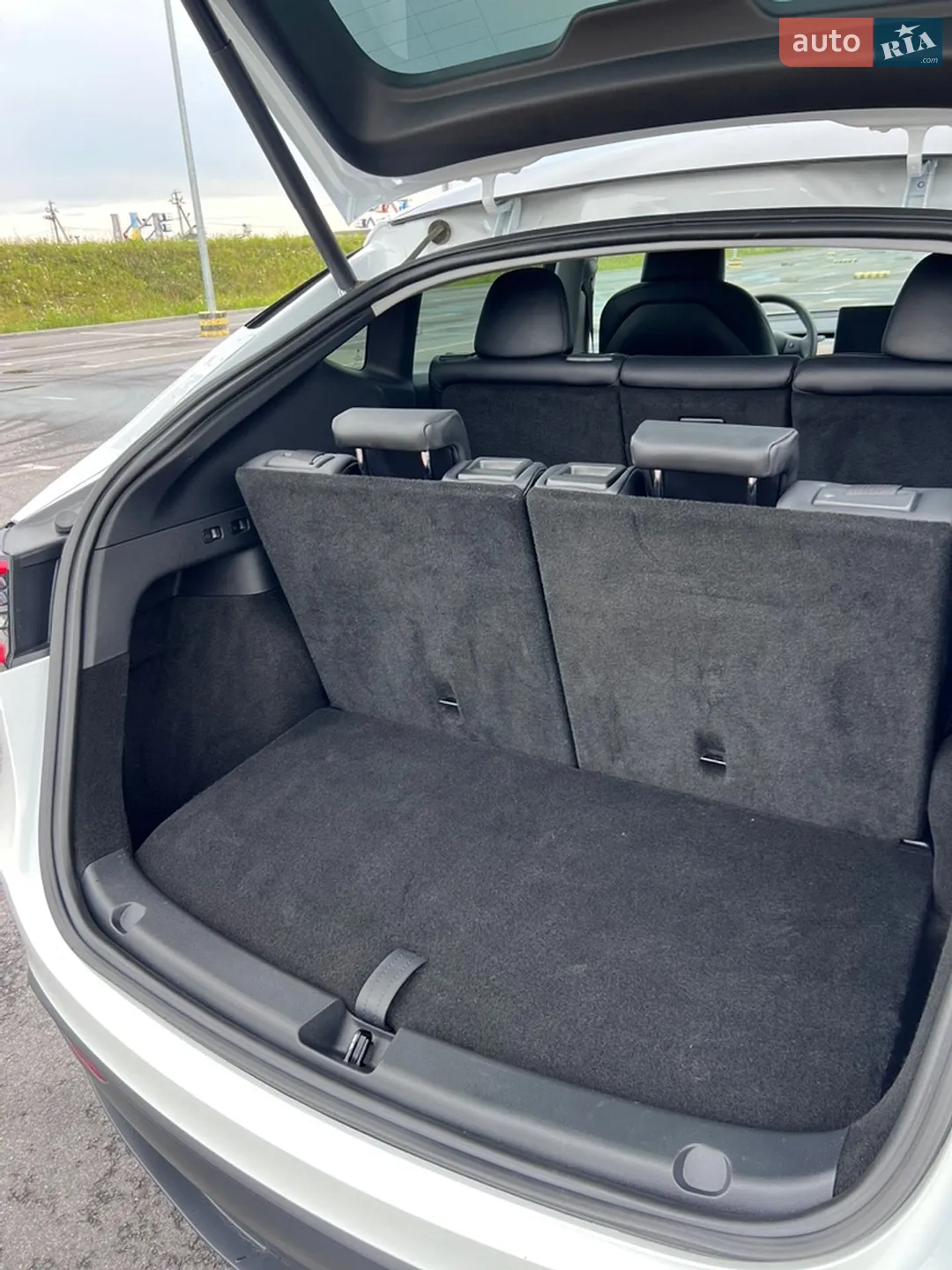 2024 Tesla Model Y - мініатюра 25