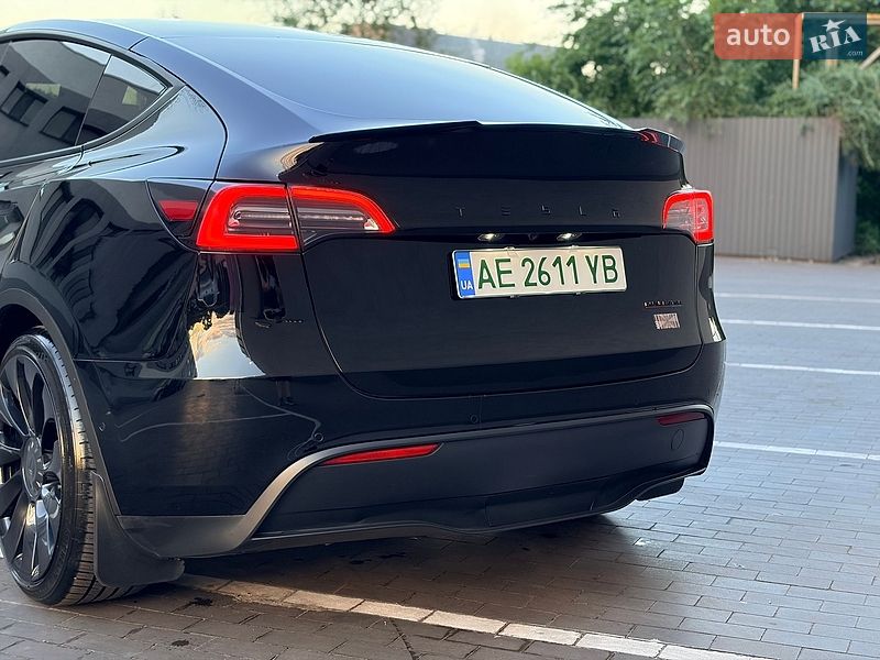 Позашляховик / Кросовер Tesla Model Y 2022 в Кам'янському