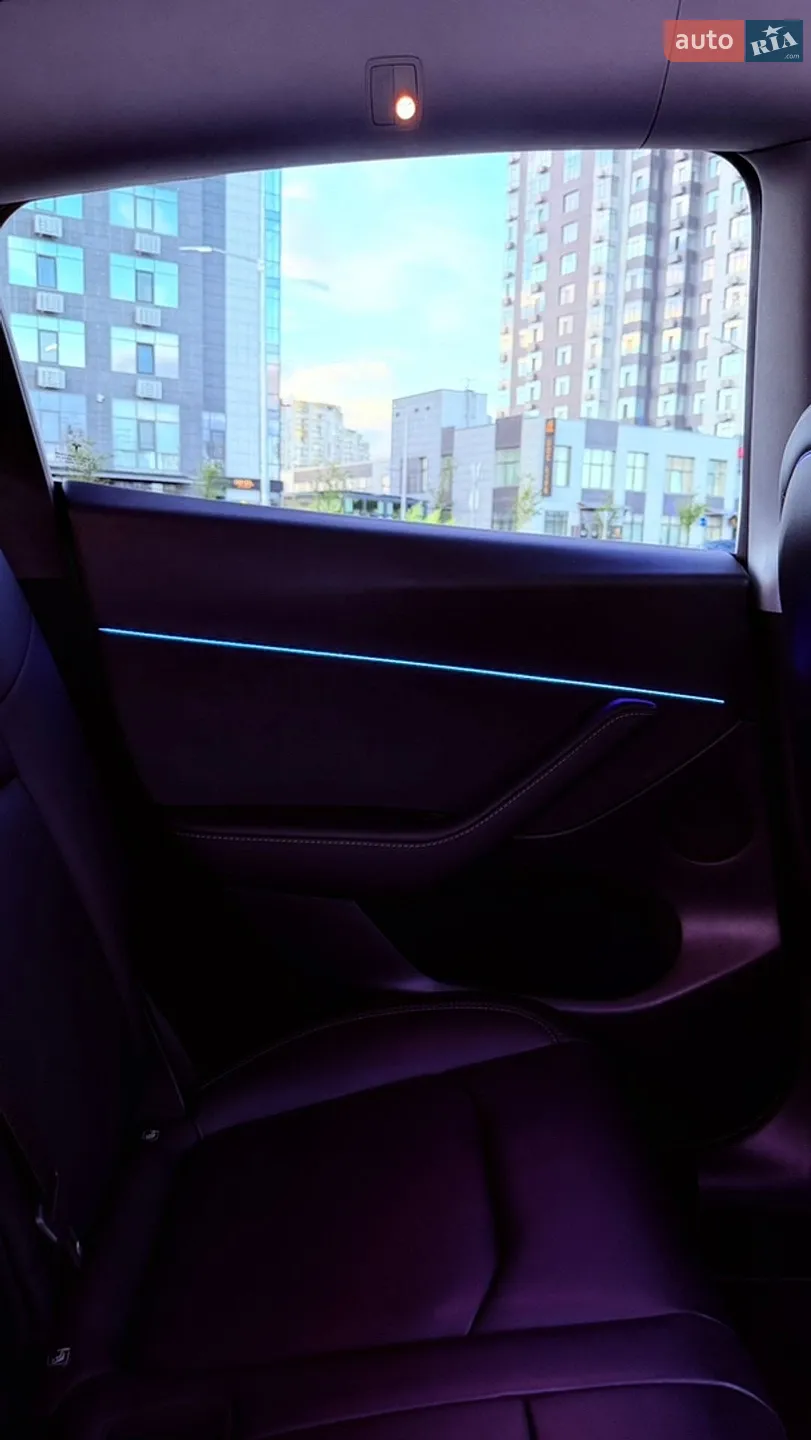 2024 Tesla Model Y - мініатюра 30